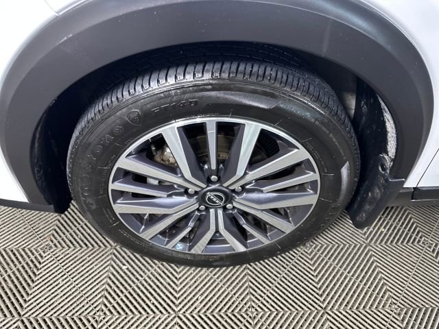 Used 2024 Nissan Kicks SV image 10