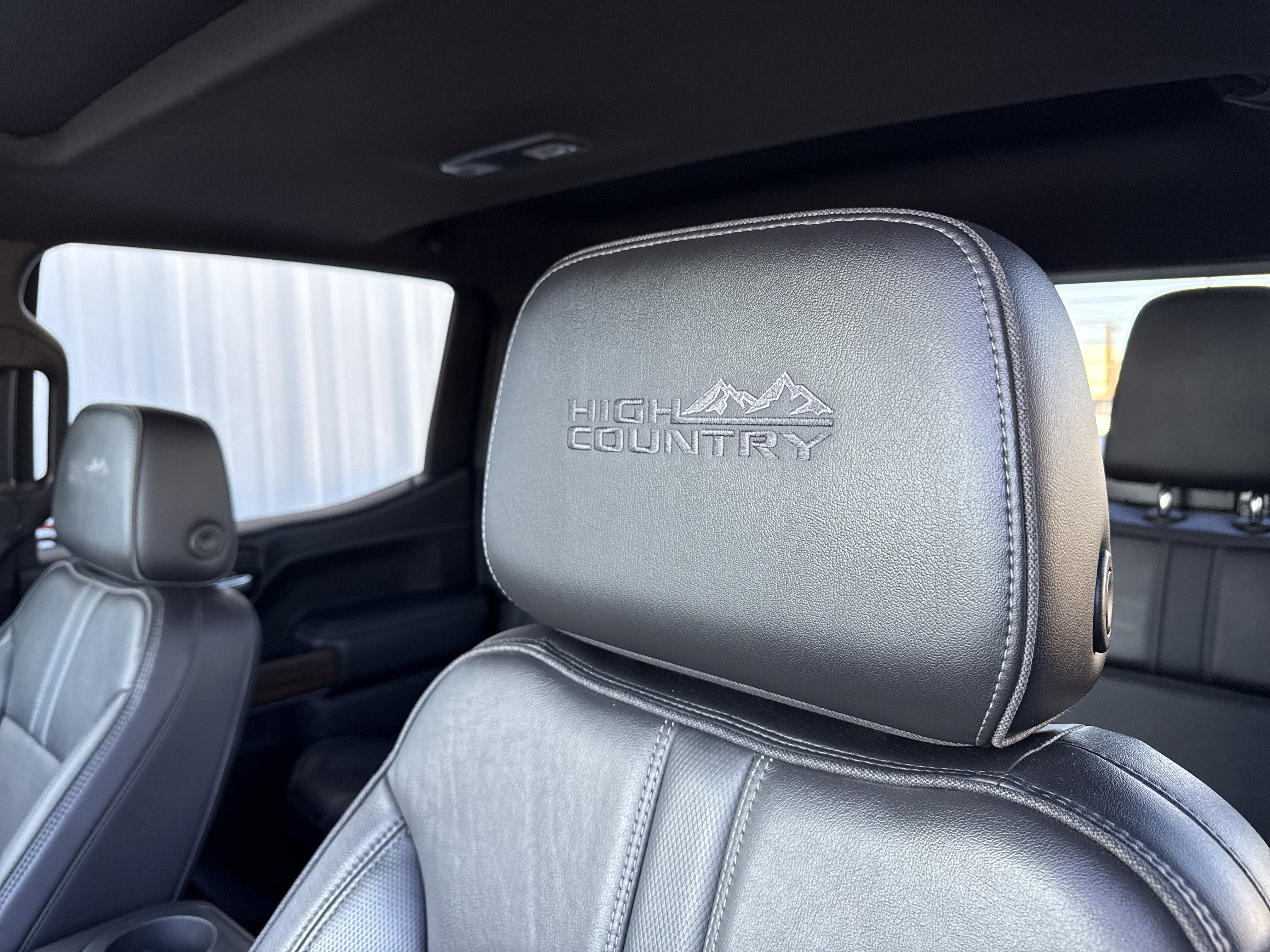 Used 2021 Chevrolet Silverado 1500 High Country w/ Technology Package image 16