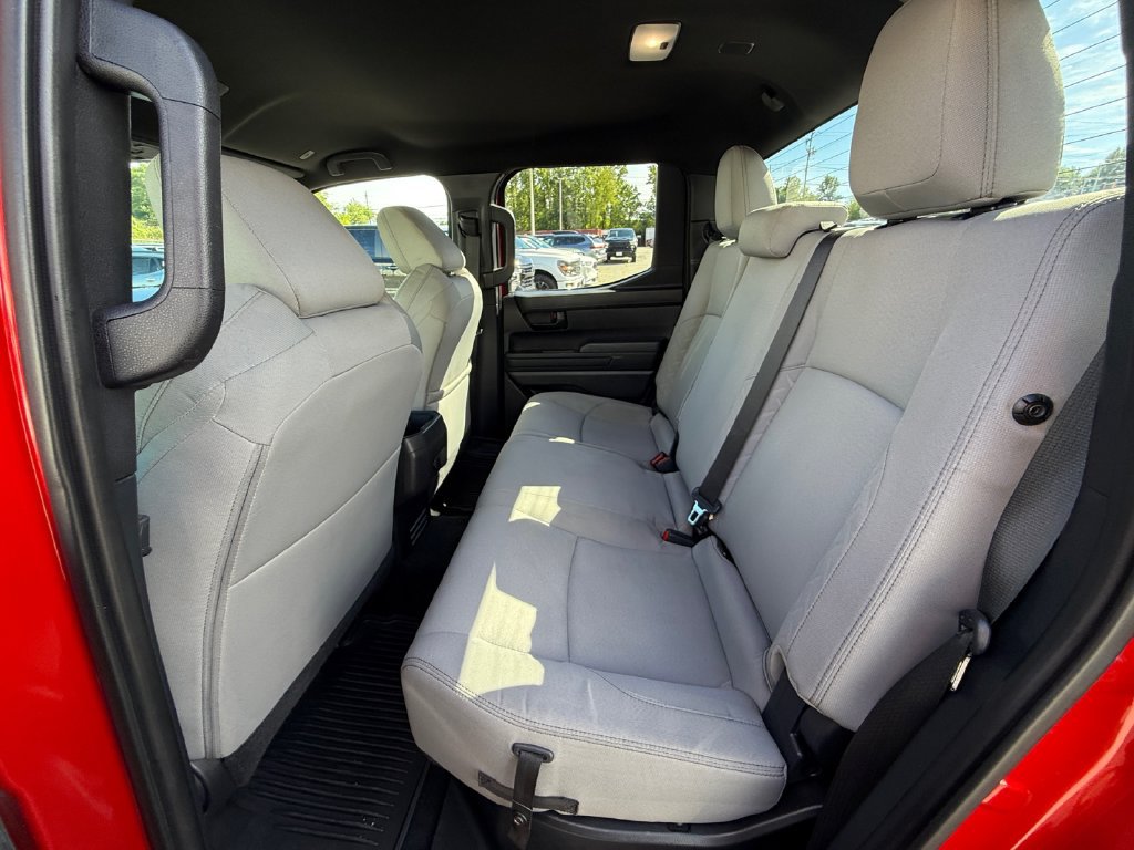 Used 2025 Toyota Tacoma SR5 AWD/4WD image 22