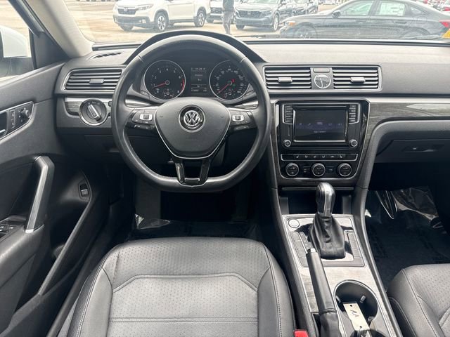 Used 2017 Volkswagen Passat 1.8T SE image 14