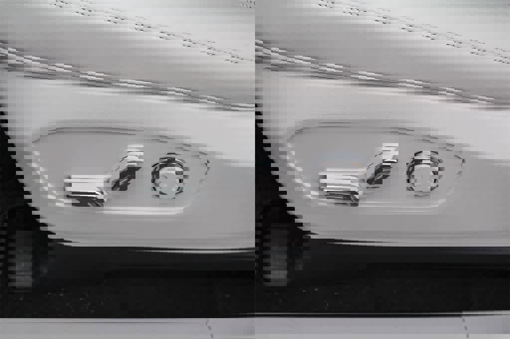 New 2026 Hyundai Ioniq 9 SEL w/ Tow & Go Package image 22