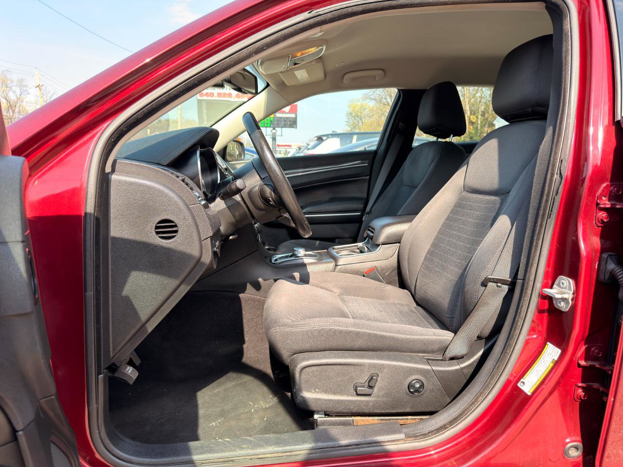 Used 2020 Chrysler 300 Touring w/ Sport Appearance Package image 9