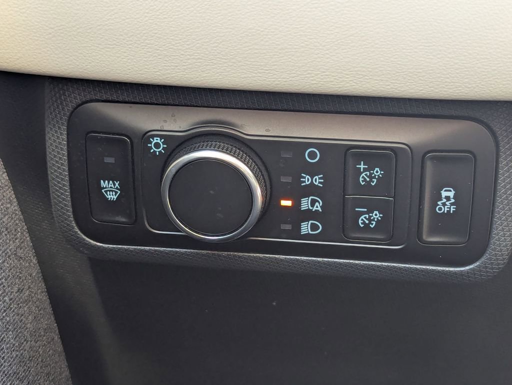 Used 2025 Ford Mustang Mach-E Premium image 13