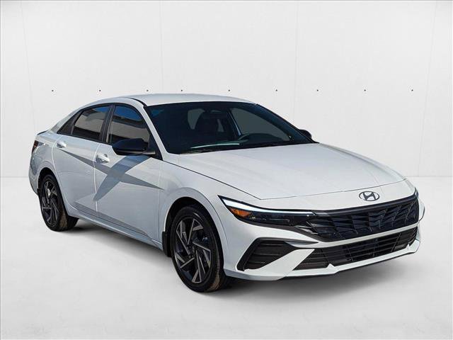 New 2025 Hyundai Elantra SEL image 6