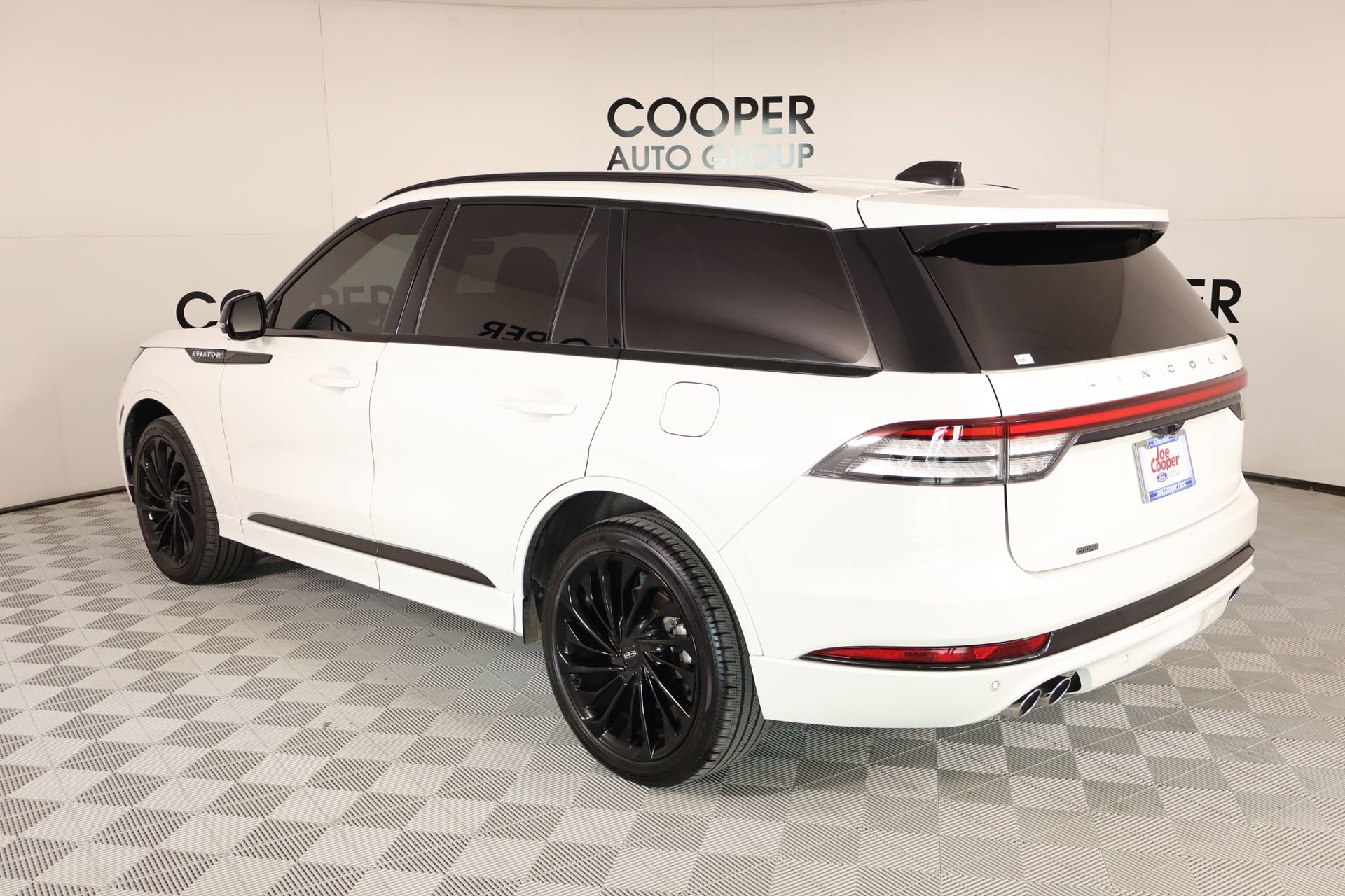 Used 2025 Lincoln Aviator Reserve w/ Equipment Group 201A AWD/4WD image 25