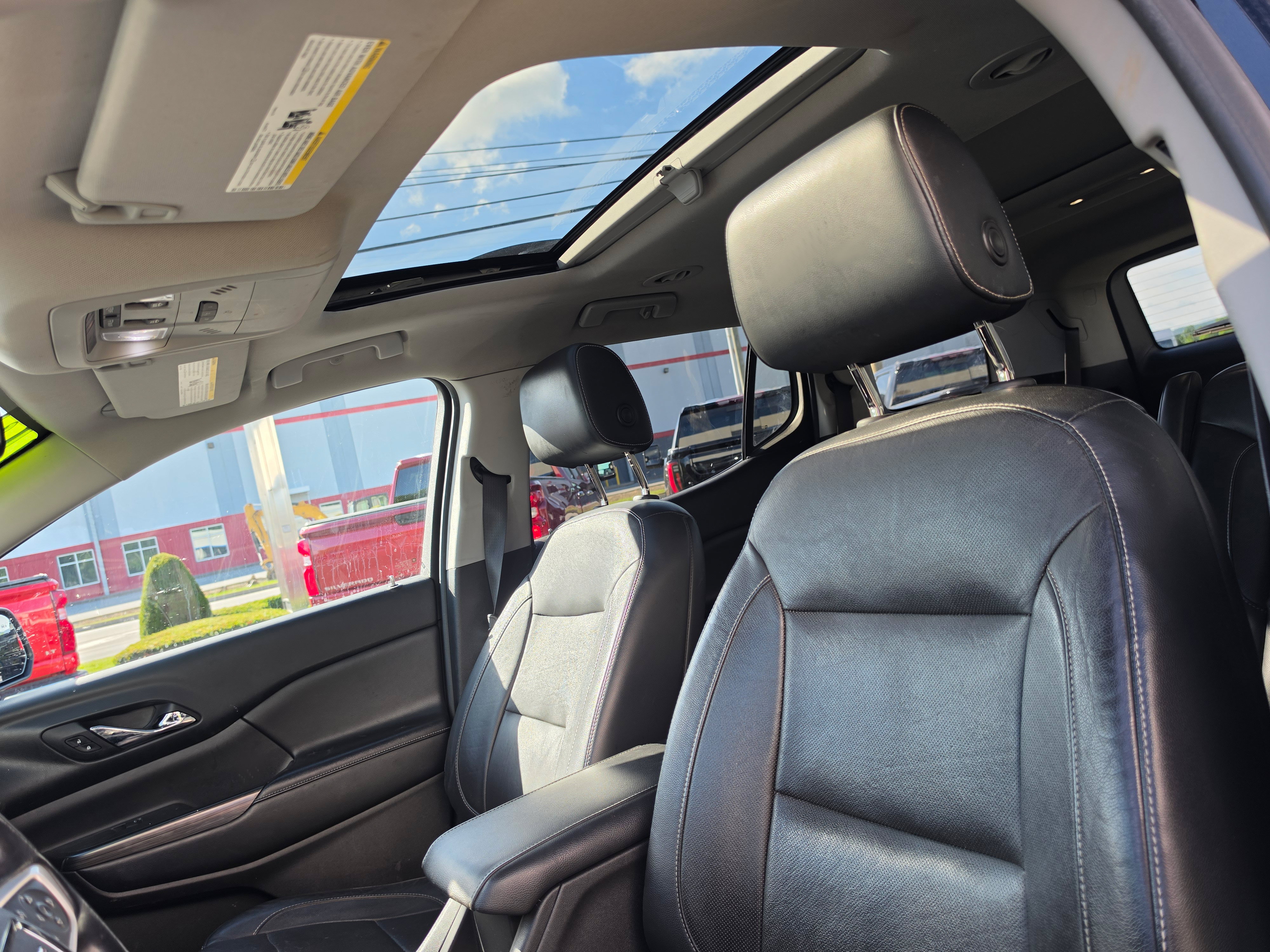 Used 2018 GMC Acadia SLT AWD/4WD image 9