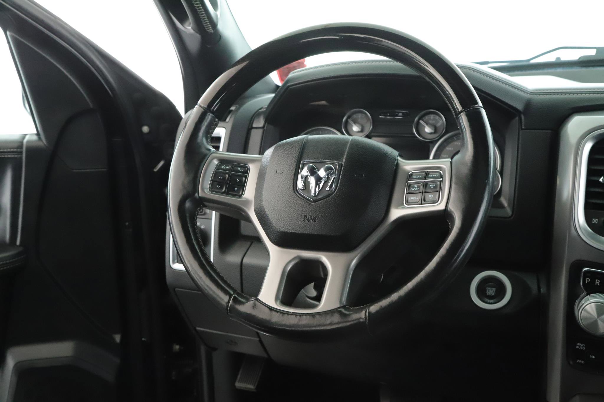 Used 2018 RAM 1500 Limited image 5