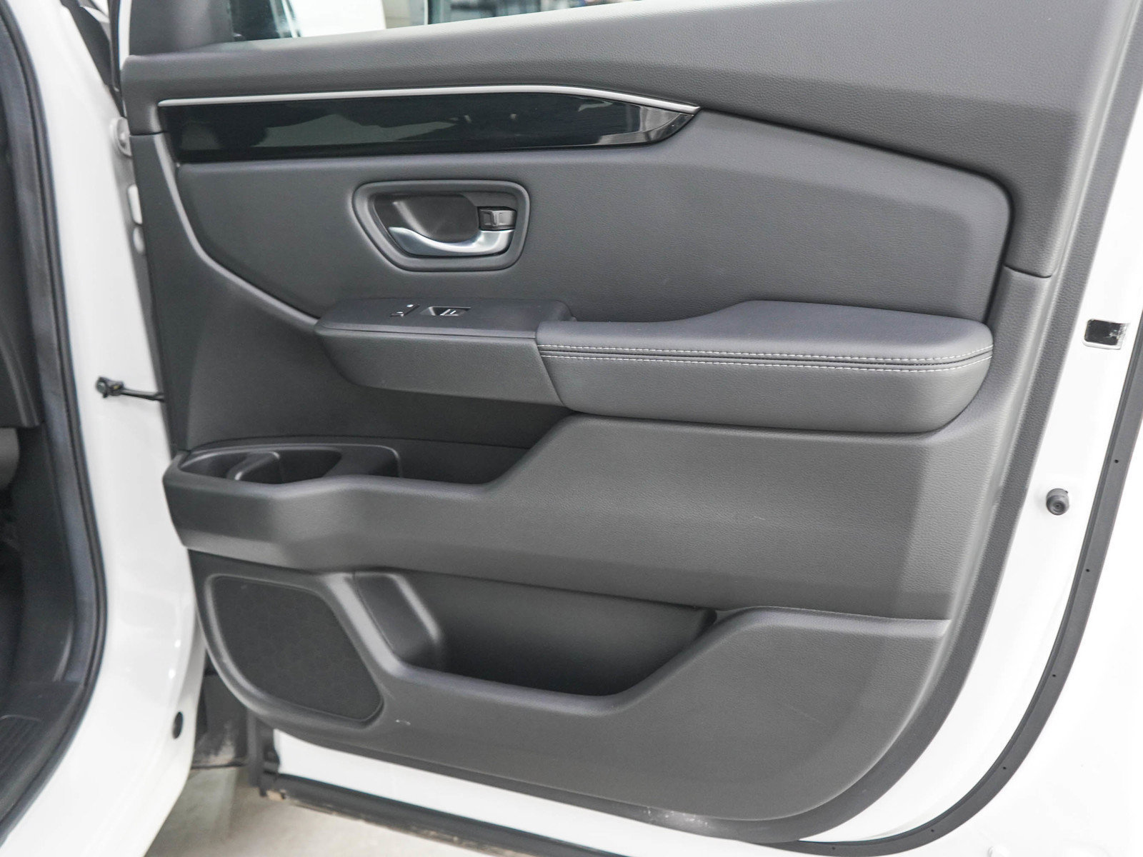 Used 2025 Honda Pilot Touring image 9