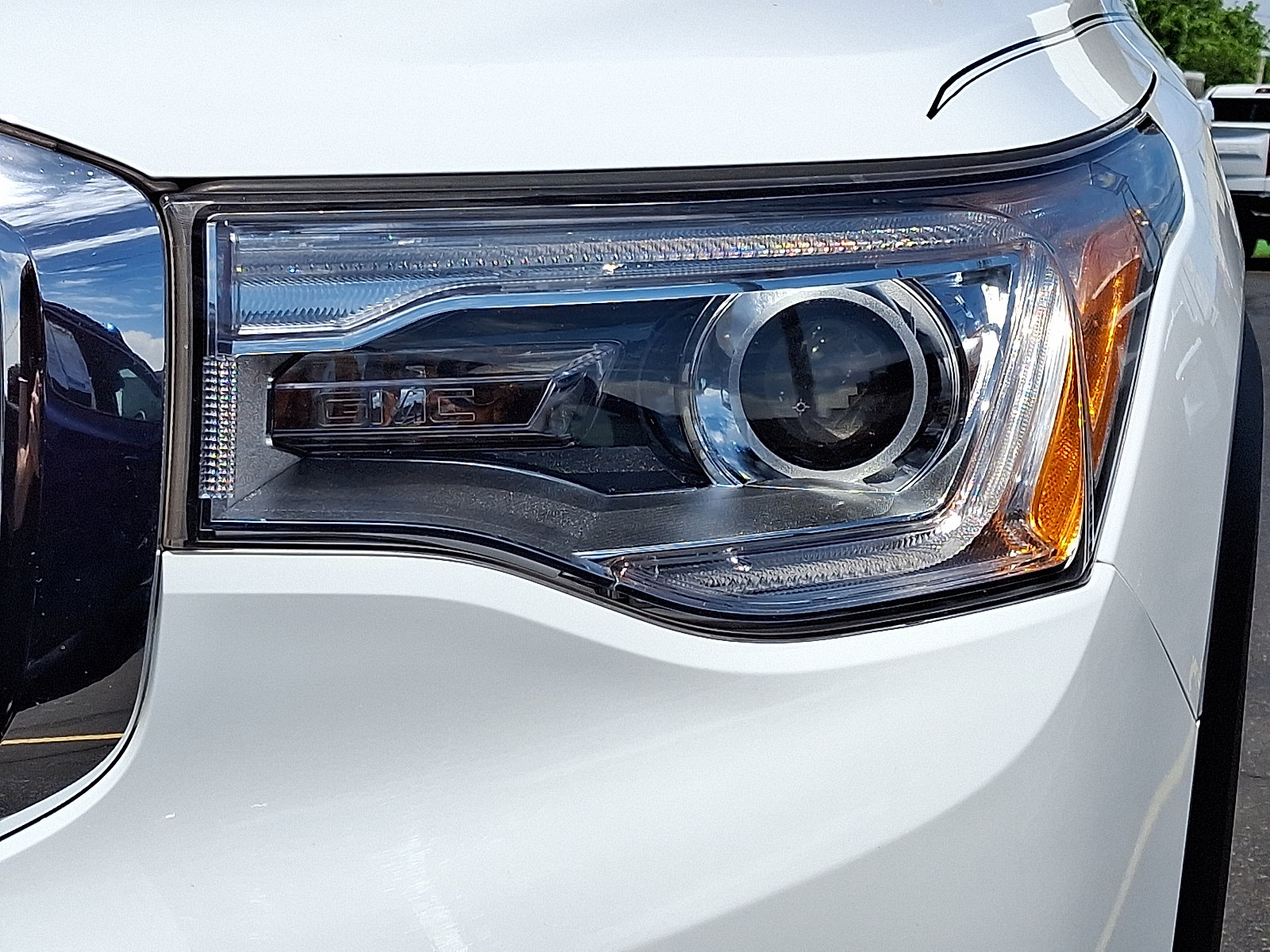 Used 2019 GMC Acadia SLE w/ Driver Alert Package I AWD/4WD image 10