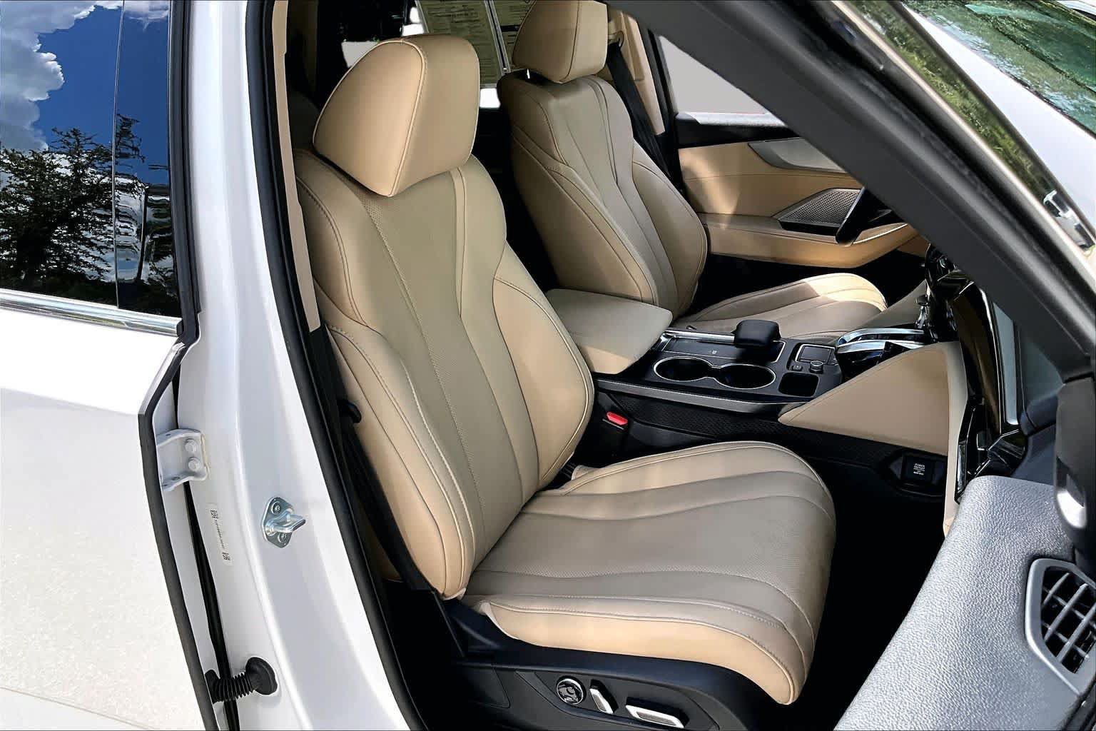 Certified 2024 Acura MDX w/ Technology Package FWD image 9