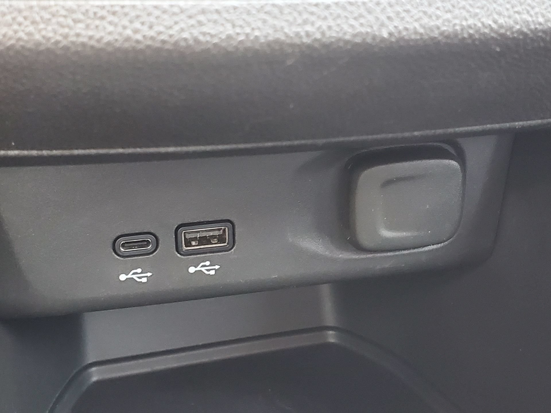 Used 2024 Buick Envista Preferred FWD image 30