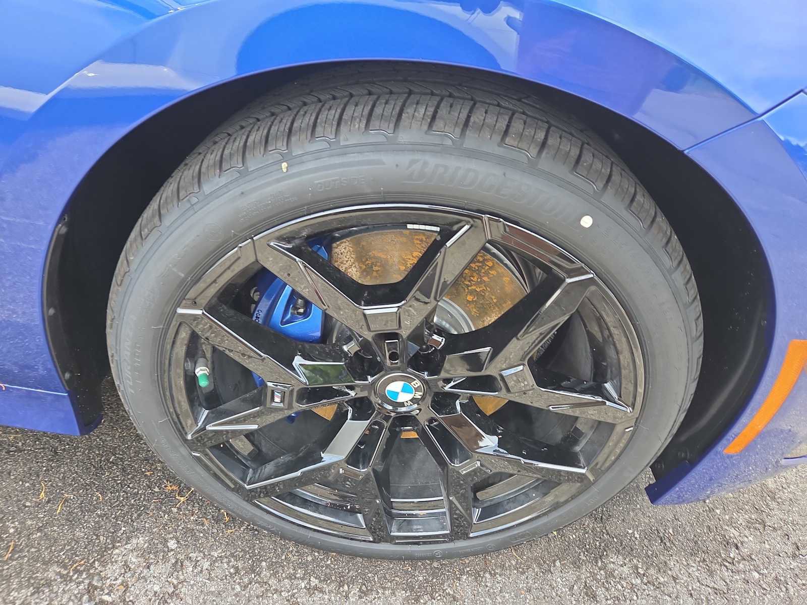 New 2026 BMW 330i Sedan w/ M Sport Package RWD image 2