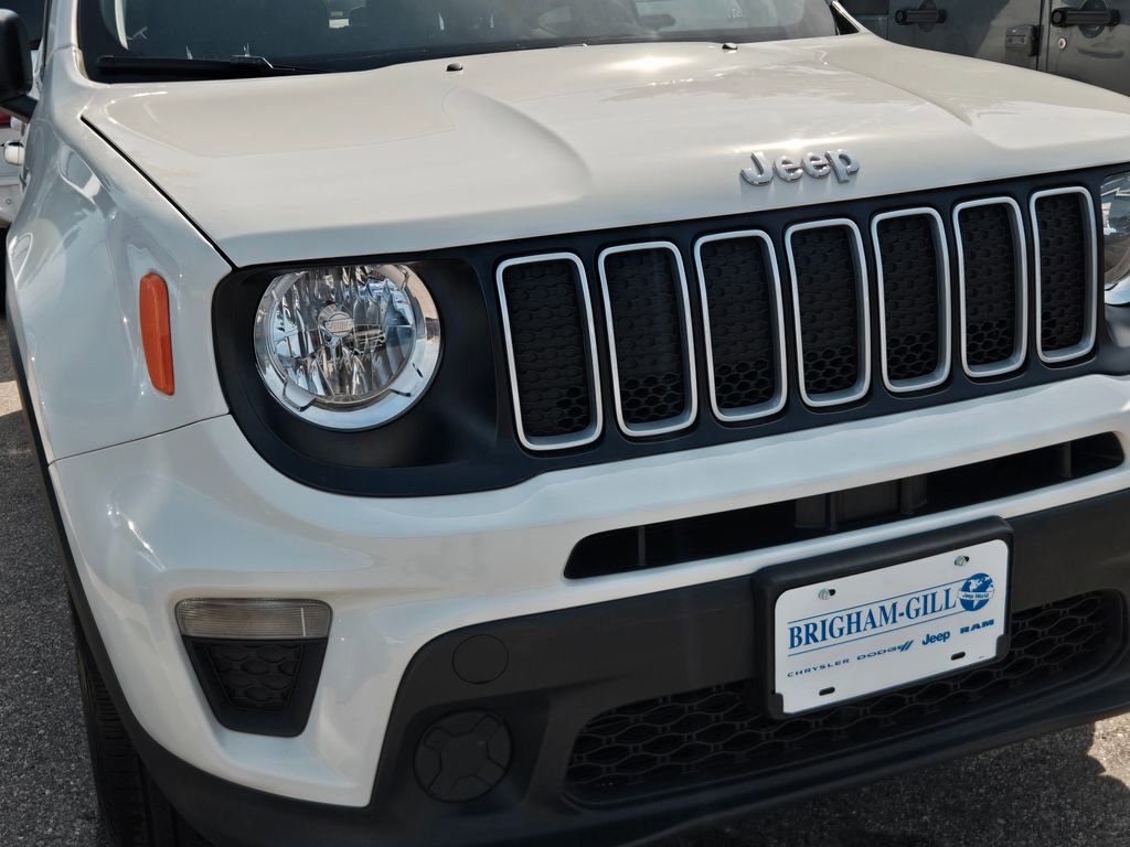 Certified 2023 Jeep Renegade Latitude image 3