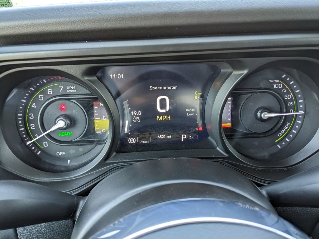 Certified 2025 Jeep Wrangler Unlimited Sahara AWD/4WD image 27