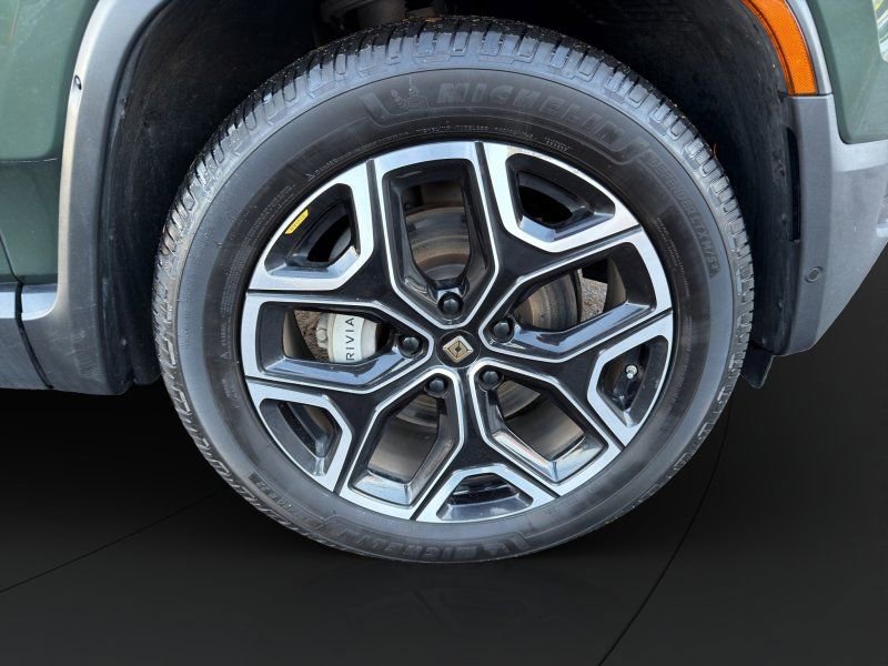 Used 2023 Rivian R1T Adventure image 24