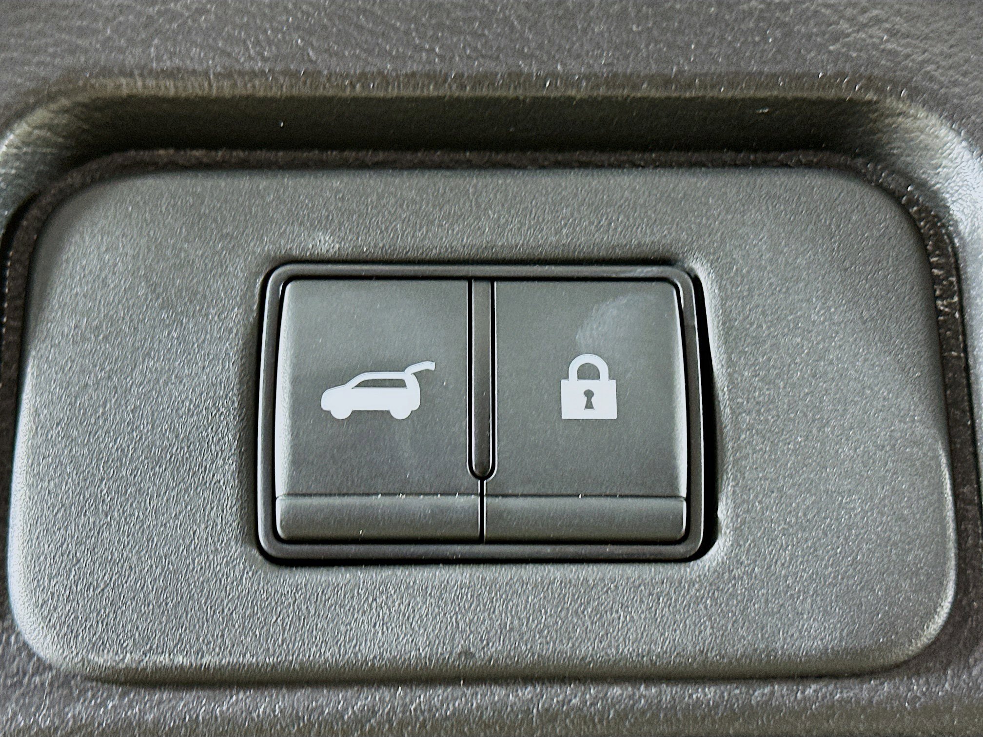 Used 2023 Nissan Rogue SL w/ SL Premium Package FWD image 29