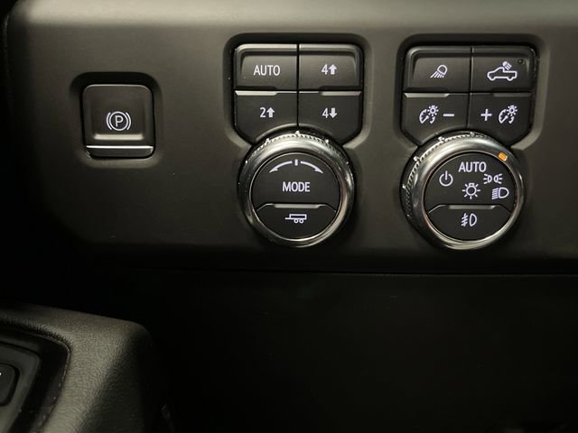 Used 2024 GMC Sierra 2500 AT4 w/ AT4 Preferred Package image 27