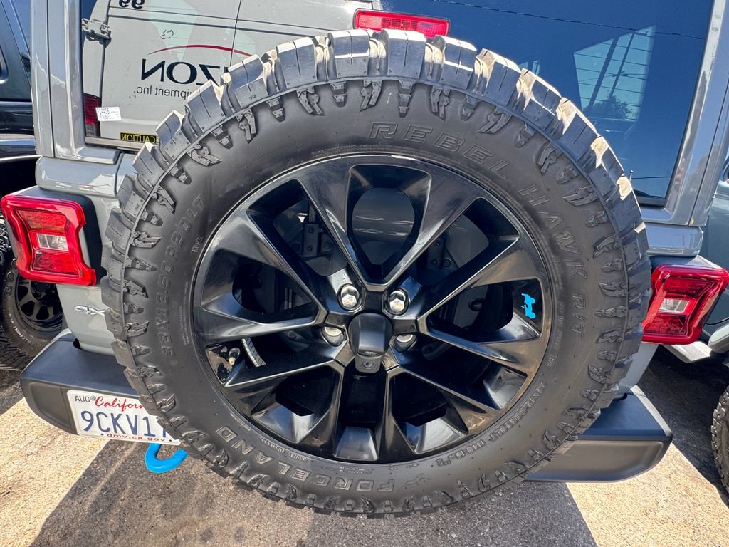 Used 2022 Jeep Wrangler Unlimited Sahara AWD/4WD image 20