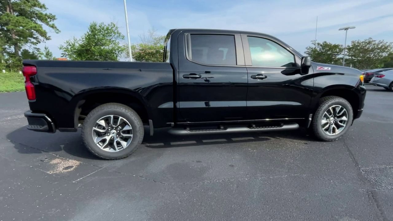 New 2025 Chevrolet Silverado 1500 RST AWD/4WD image 9
