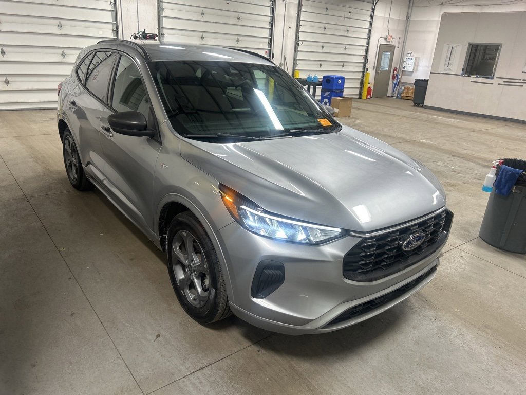 Used 2024 Ford Escape ST-Line w/ Cold Weather Package image 1