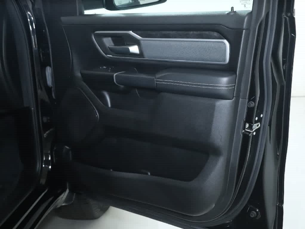 Used 2023 RAM 1500 Big Horn AWD/4WD image 34