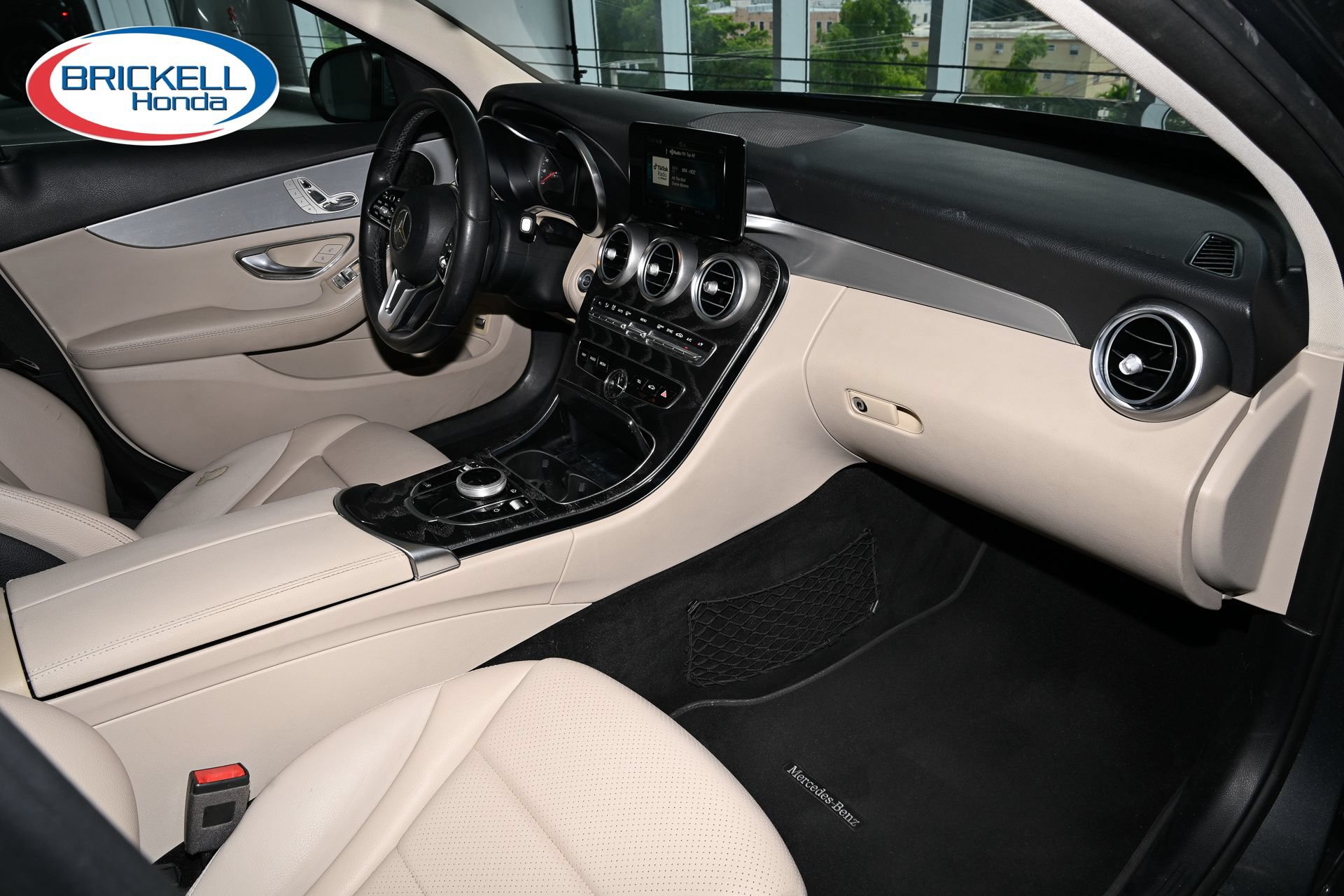 Used 2019 Mercedes-Benz C 300 Sedan image 18