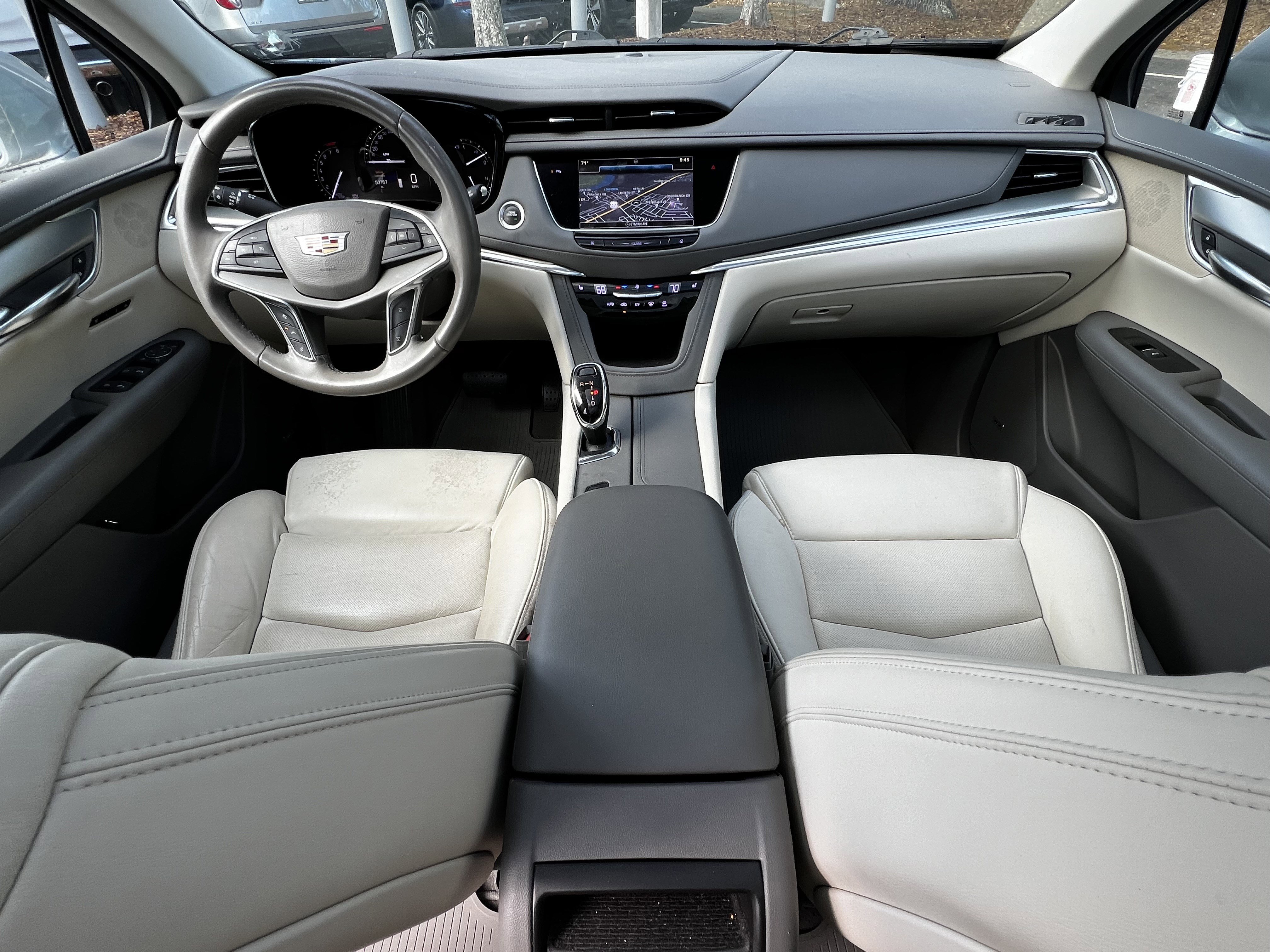 Used 2017 Cadillac XT5 Luxury w/ Driver Awareness Package FWD image 36