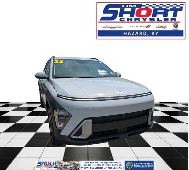 Used 2025 Hyundai Kona SEL AWD/4WD image 1