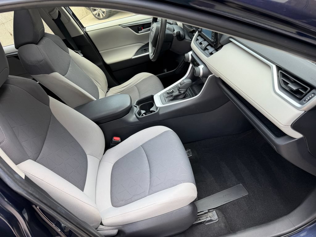 Used 2019 Toyota RAV4 XLE w/ Convenience Package AWD/4WD image 21