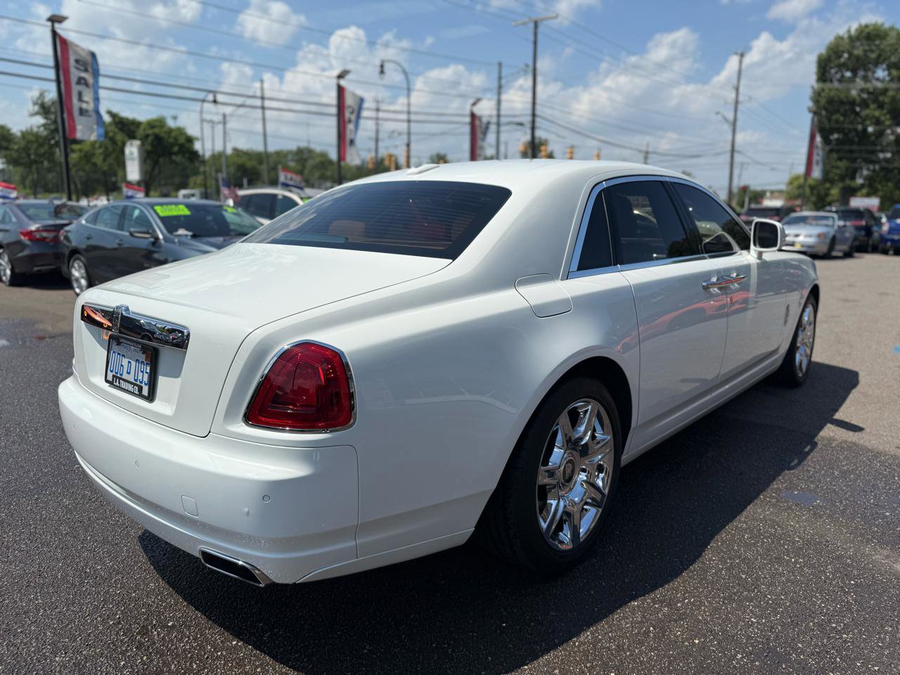 Used 2011 Rolls-Royce Ghost image 9