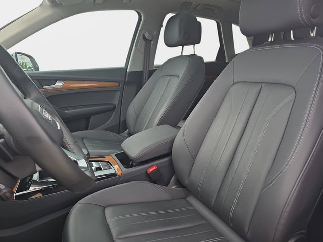 Used 2023 Audi Q5 2.0T Premium w/ Convenience Package AWD/4WD image 18