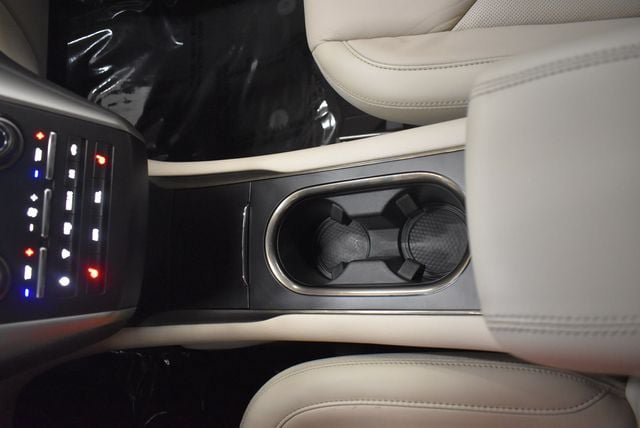 Used 2019 Lincoln MKC Select w/ Select Plus Package AWD/4WD image 29