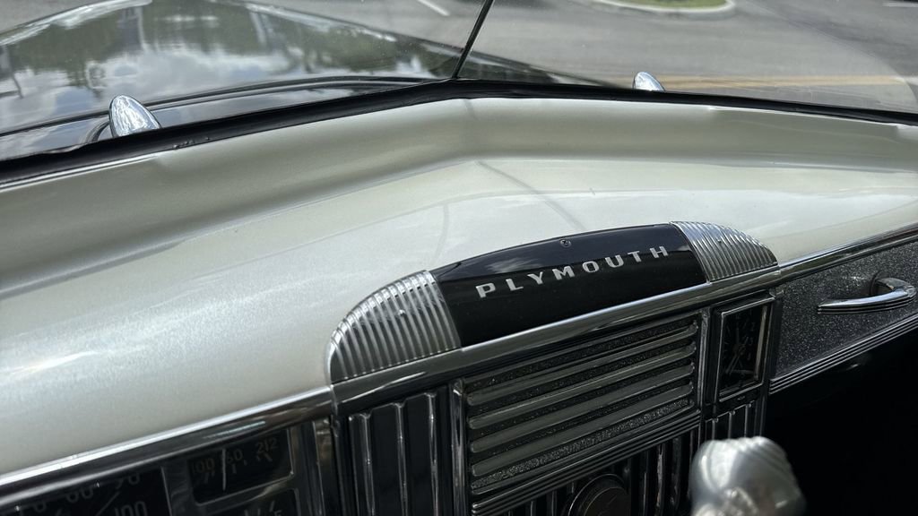 Used 2022 Chrysler Voyager LX image 53