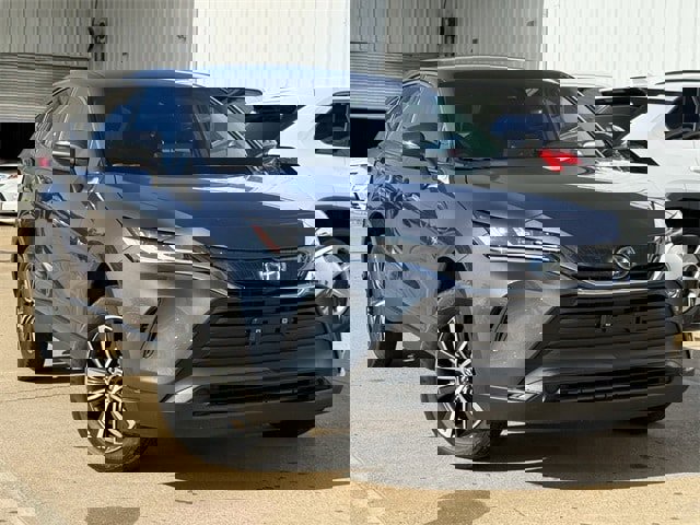 Used 2024 Toyota Venza LE