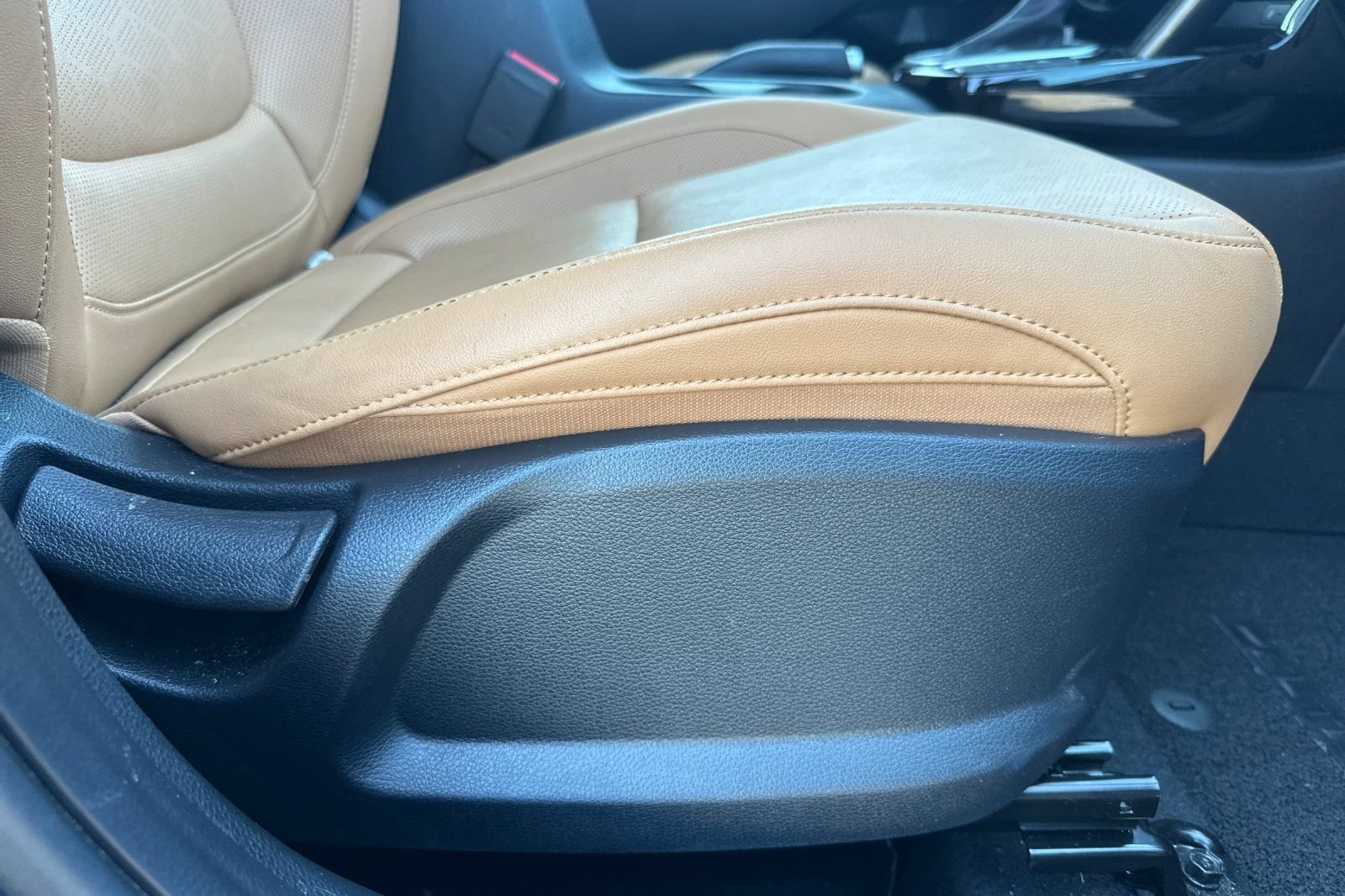 Certified 2024 Kia Seltos EX FWD image 23