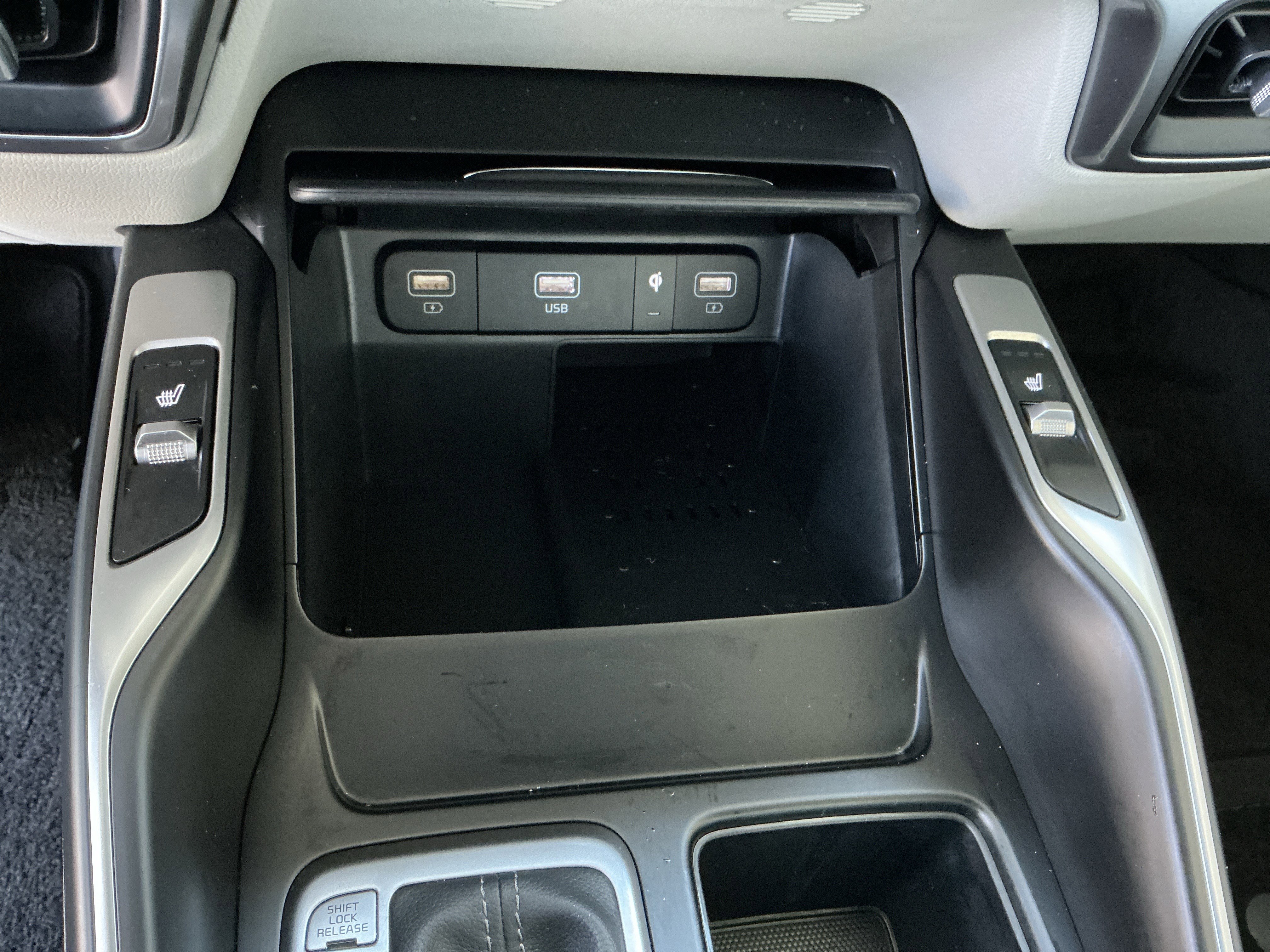 Used 2023 Kia Sorento EX w/ Panoramic Sunroof Package image 27