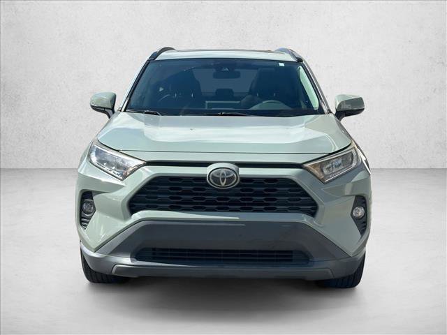 Used 2020 Toyota RAV4 XLE image 2