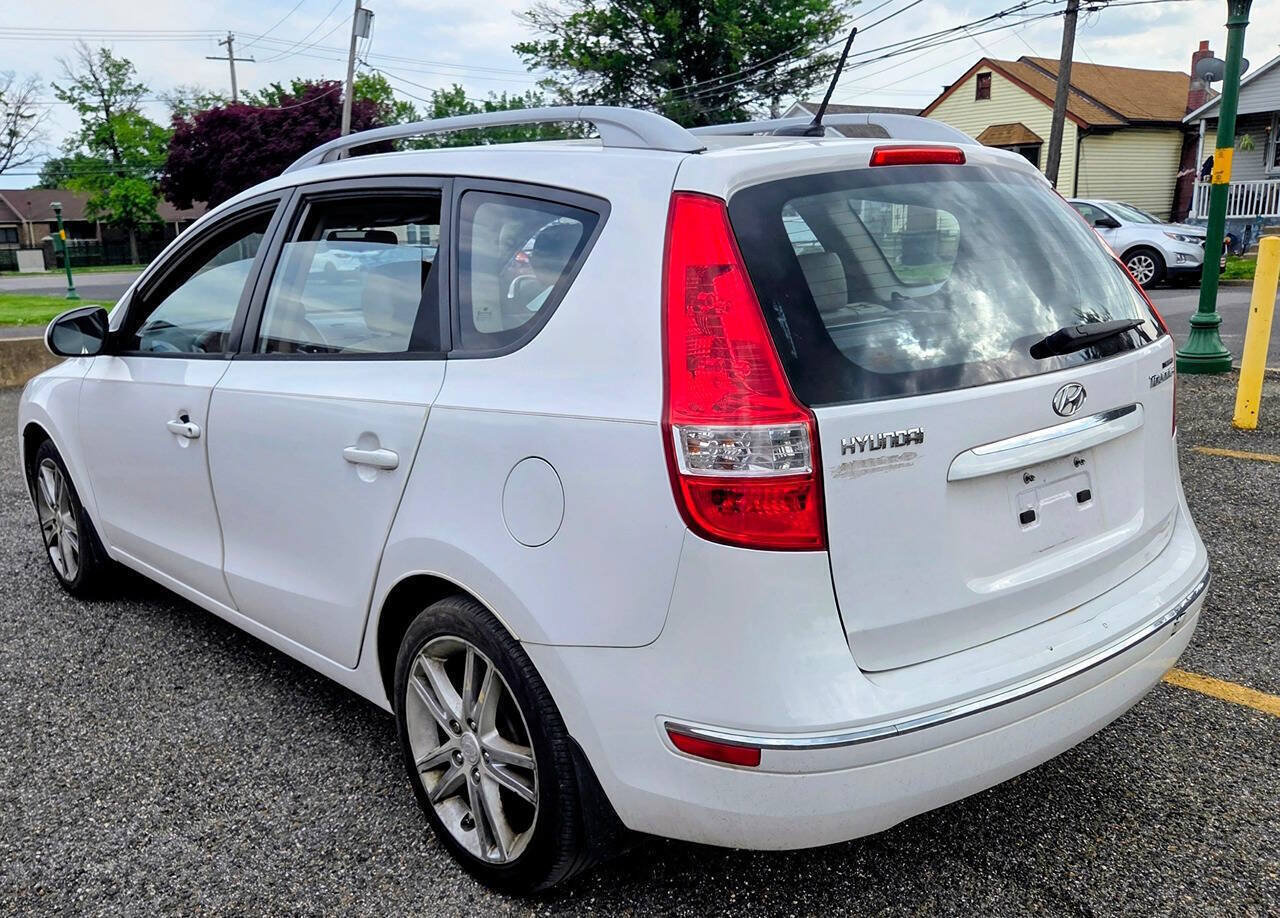 Used 2012 Hyundai Elantra FWD image 8