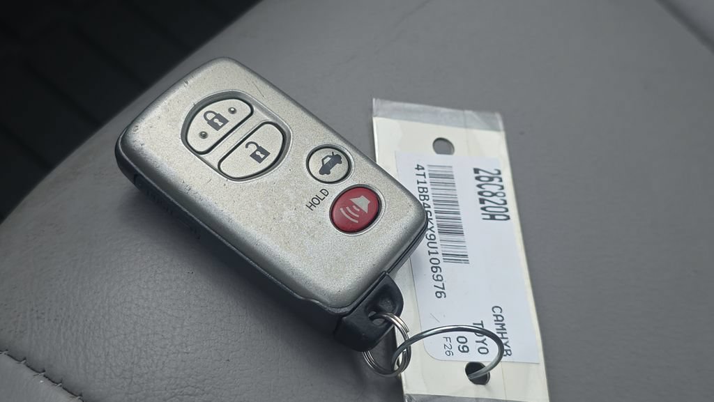 Used 2009 Toyota Camry Hybrid FWD image 31