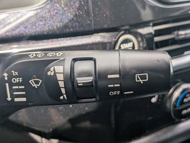 Used 2024 Nissan Pathfinder SV image 27