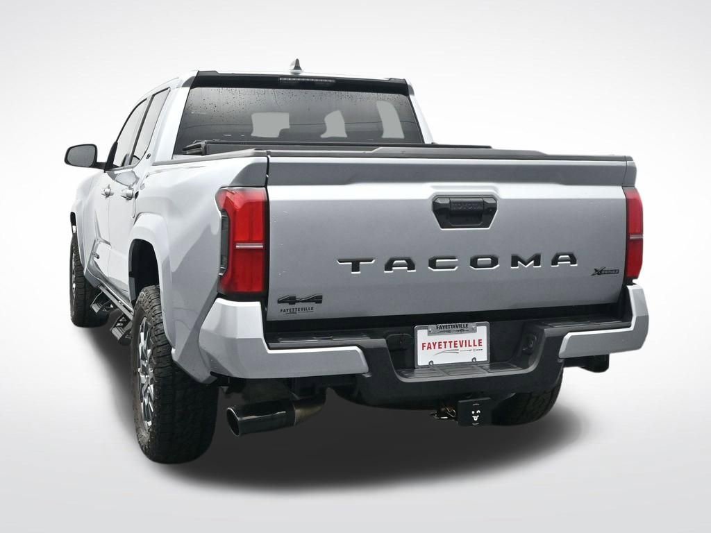Used 2025 Toyota Tacoma SR5 AWD/4WD image 9