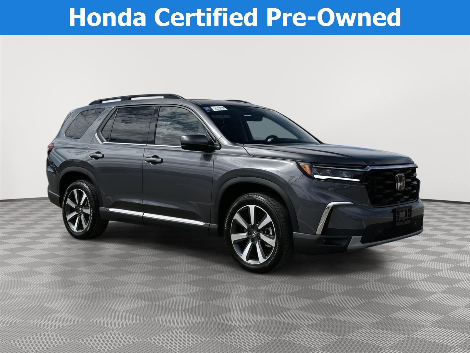 Certified 2025 Honda Pilot Touring