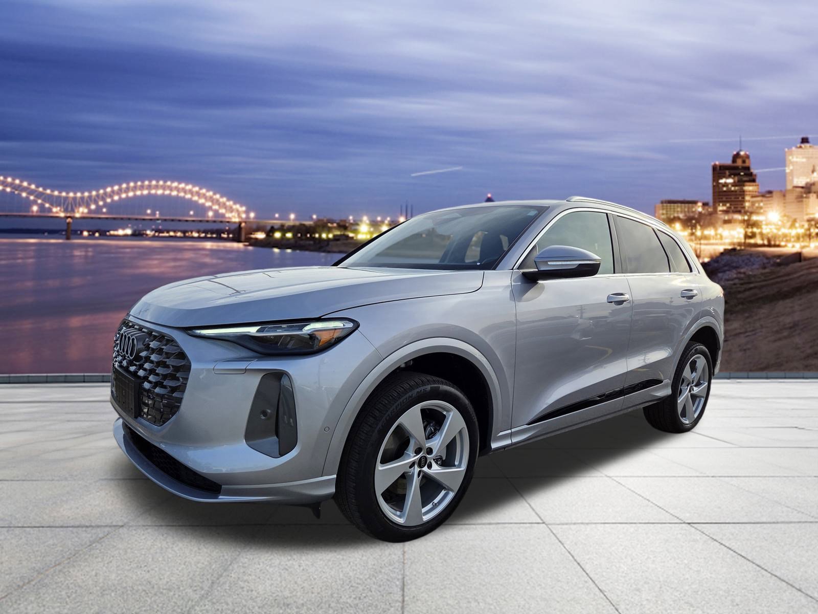 Used 2025 Audi Q5 Premium Plus w/ Premium Plus image 1