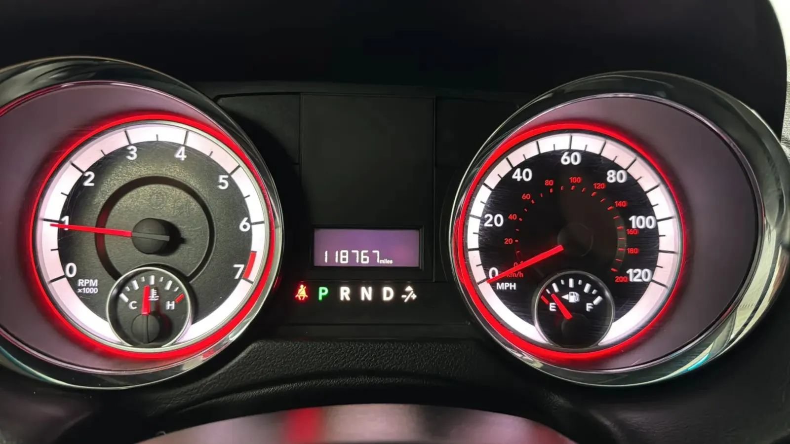 Used 2015 Dodge Grand Caravan SXT FWD image 11