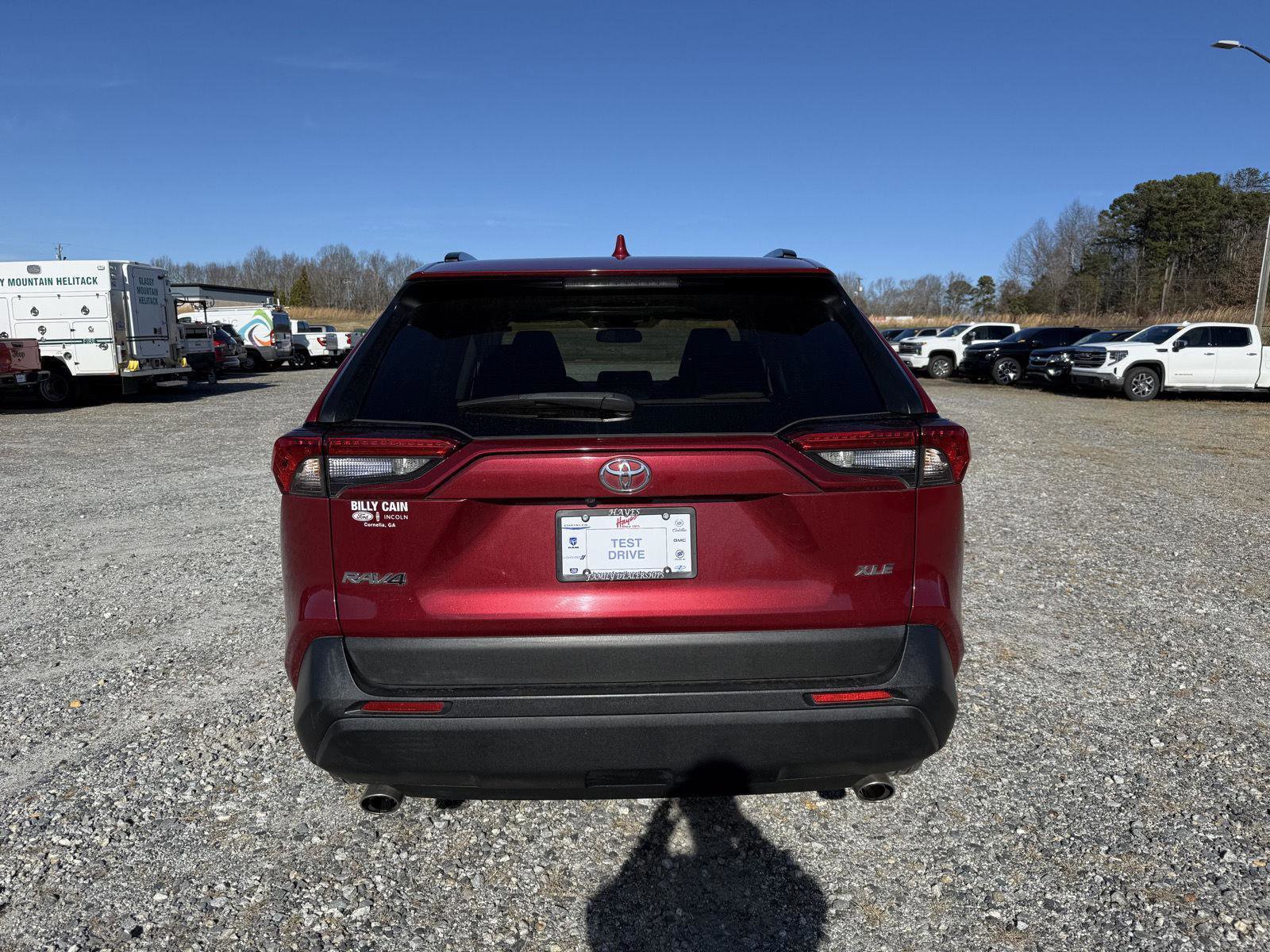 Used 2020 Toyota RAV4 XLE image 4