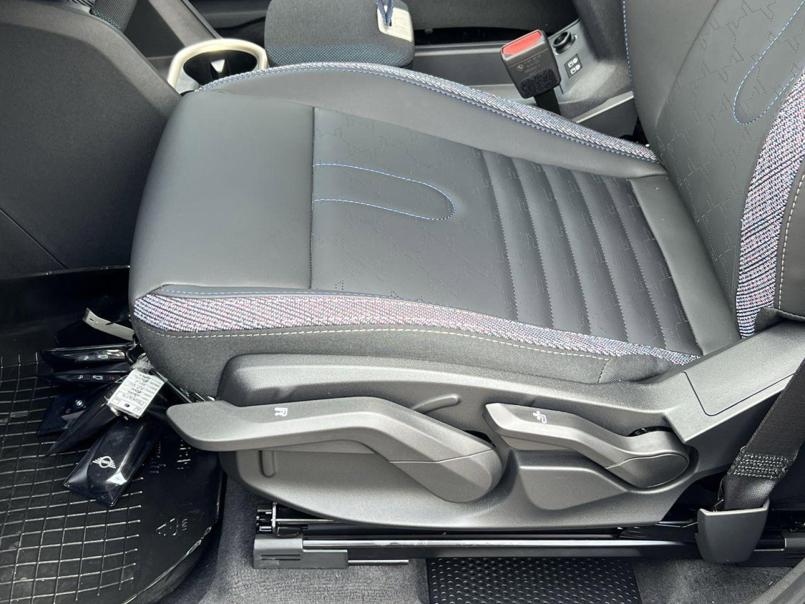 New 2025 MINI Cooper Countryman S AWD/4WD image 11