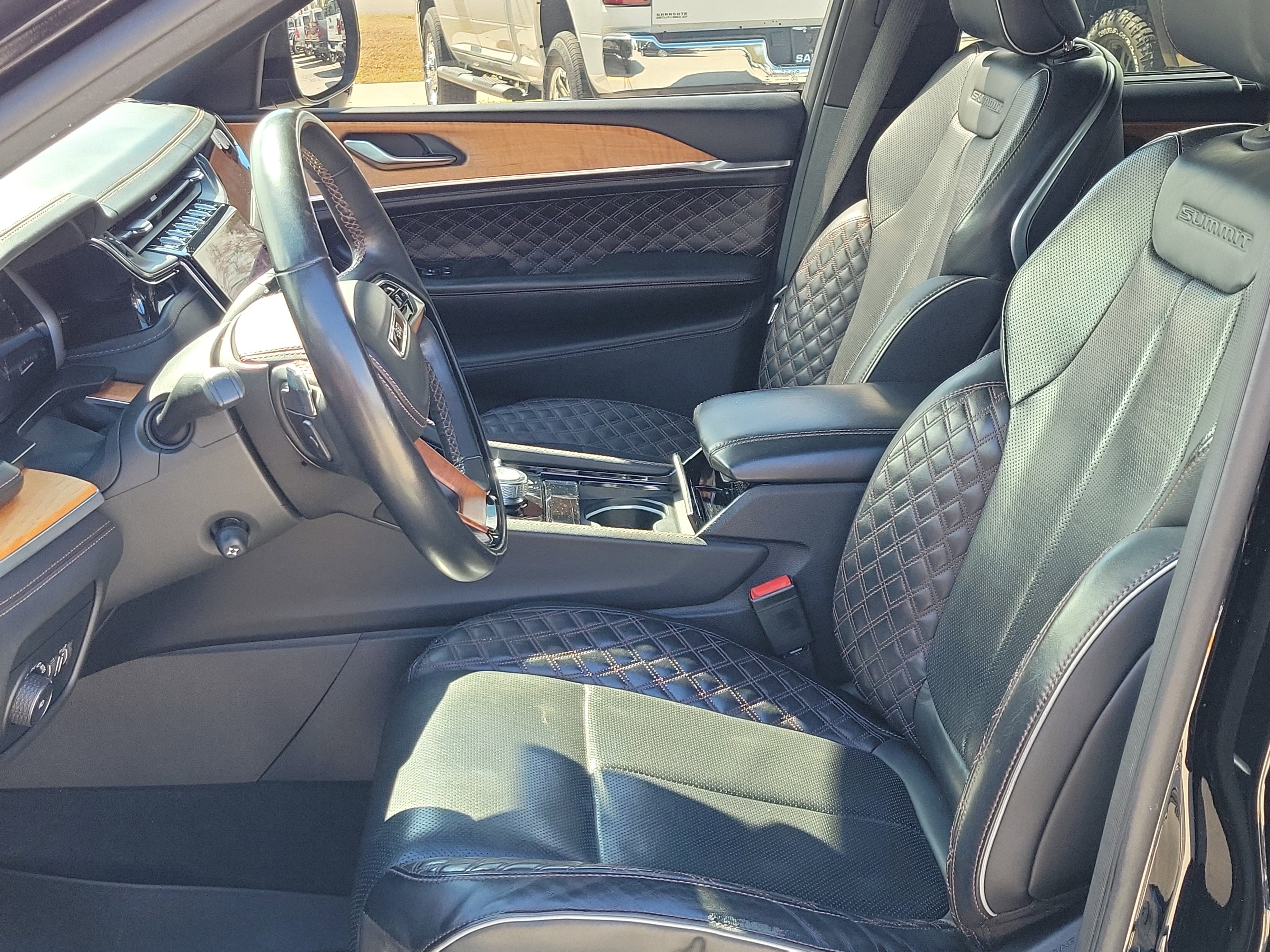 Used 2022 Jeep Grand Cherokee L Summit image 25