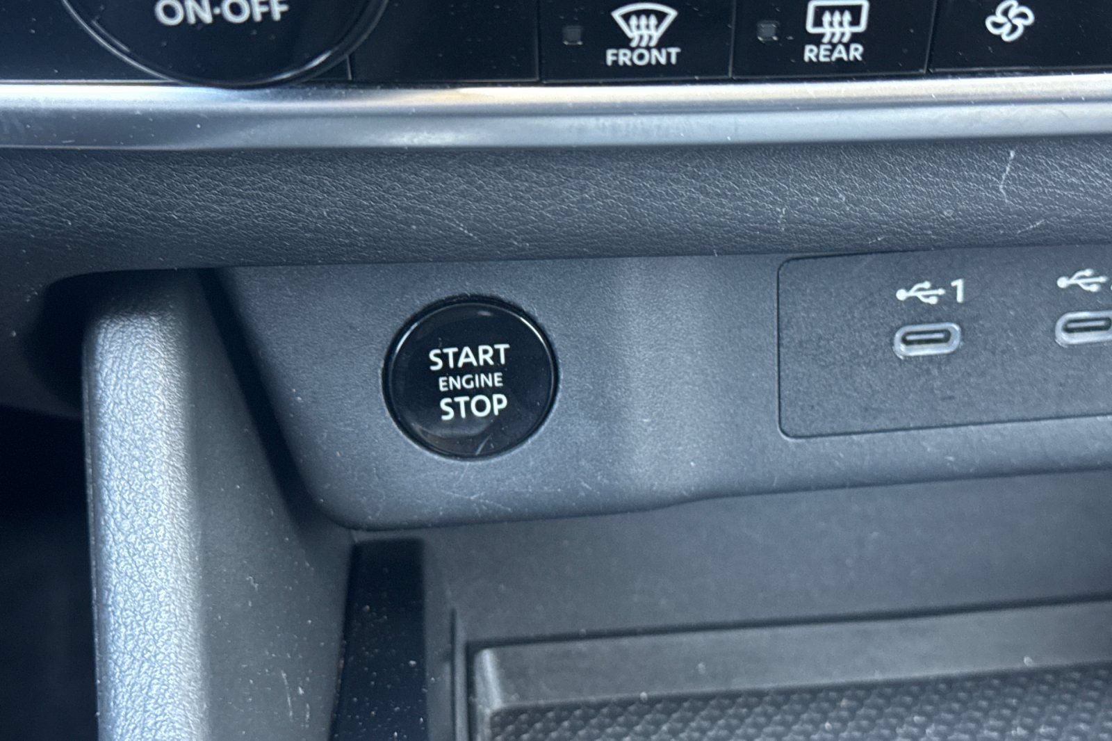 Used 2024 Nissan Rogue SV AWD/4WD image 22