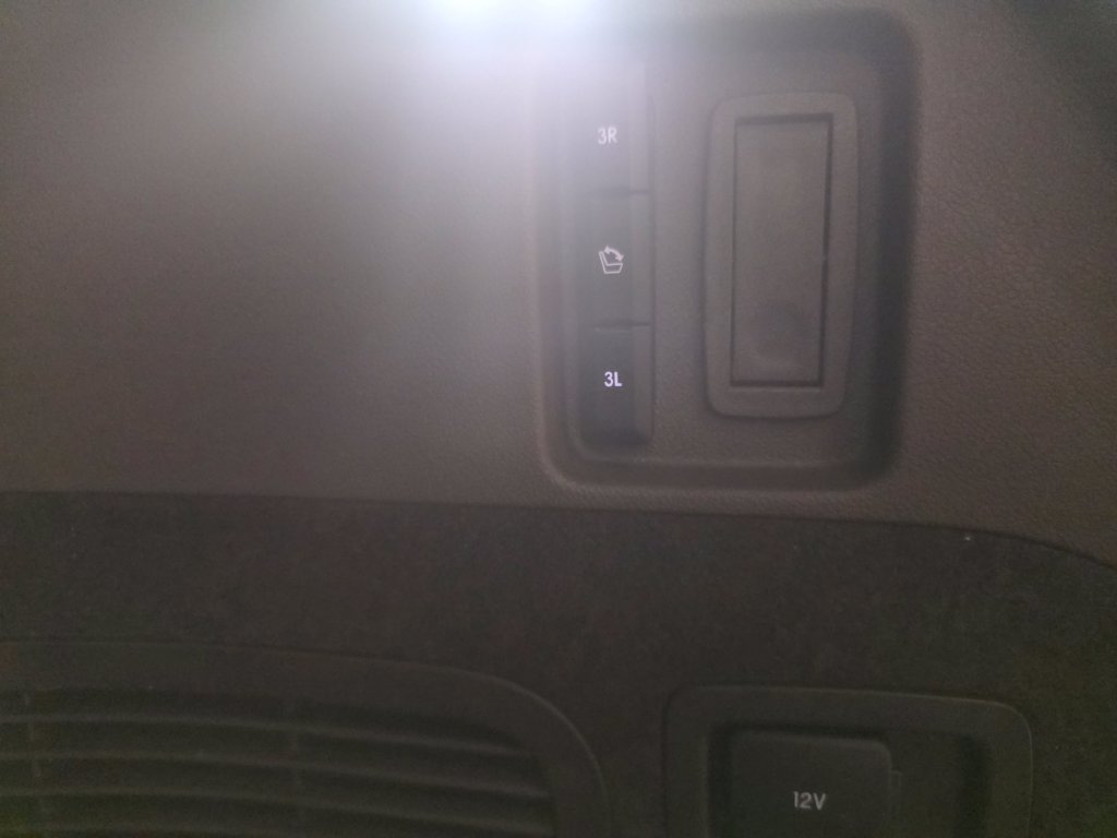 Used 2024 Lincoln Aviator AWD w/ Premium Package image 10