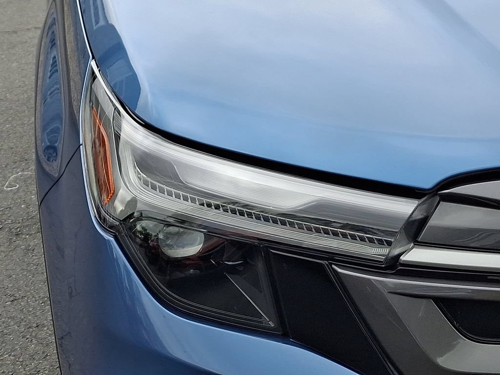 Certified 2025 Subaru Forester Limited AWD/4WD image 9